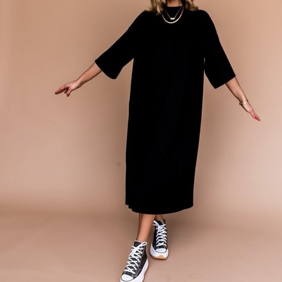Dressed in LALA Dresses & Skirts - Dressed In Lala Ultimate Stretch T-Shirt Midi Dress — Size Medium
